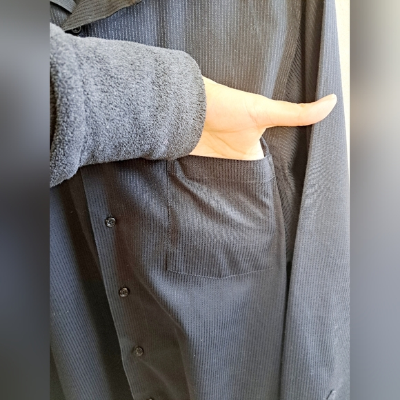 Mens Van Heusen Black Button Down Dress Shirt - Picture 3 of 8